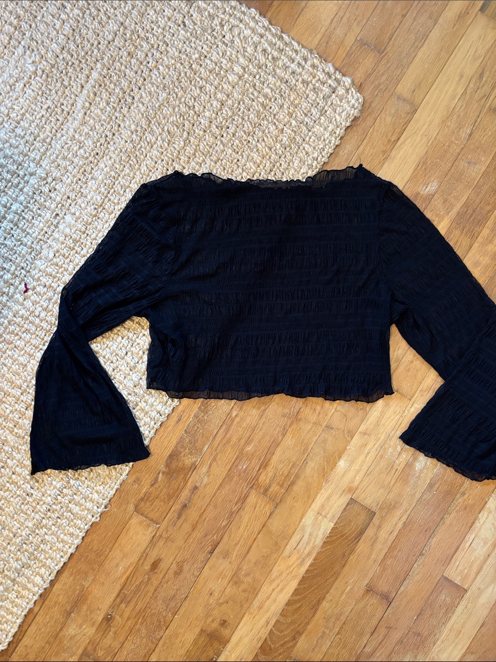 SHEIN Black Smocked Long-Sleeve Crop Top